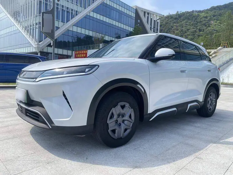 Yuan UP 2025 301km Navigator
