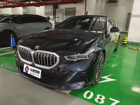 BMW 5 Serie 2025 530Li Leading M Sport Package