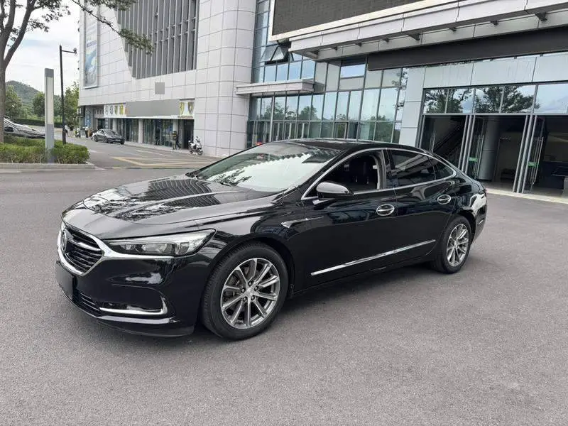 LaCrosse 2021 652T Luxury