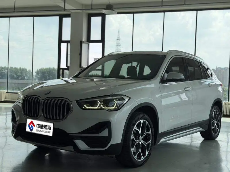 BMW X1 2022 sنظام الدفع20Li Premium Edition
