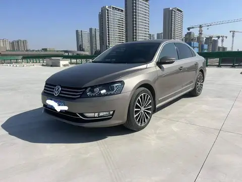 Passat 2014 1.8TSI DSG Royal Navigation Edition