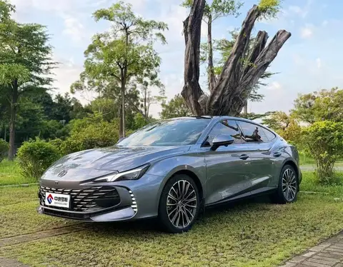 MG7 2023 2.0T Automatic Beauty Hunter Luxury Edition