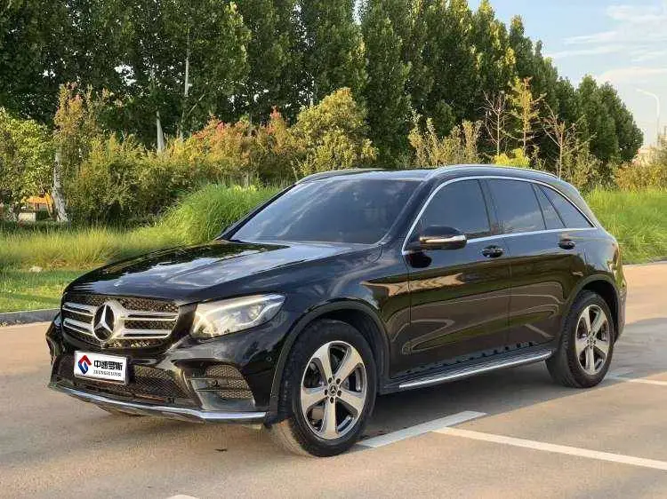 Mercedes-Benz GLC 2017 GLC 260 4MATIC Luxury