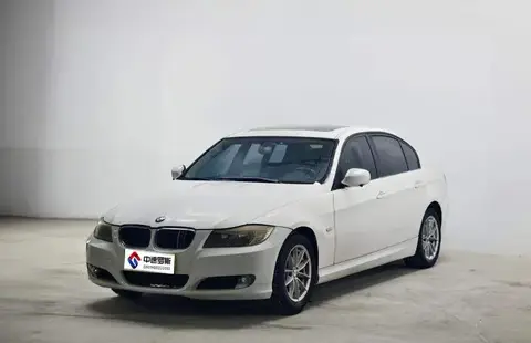 BMW 3 السلسلة 2011 318i Leading الطراز