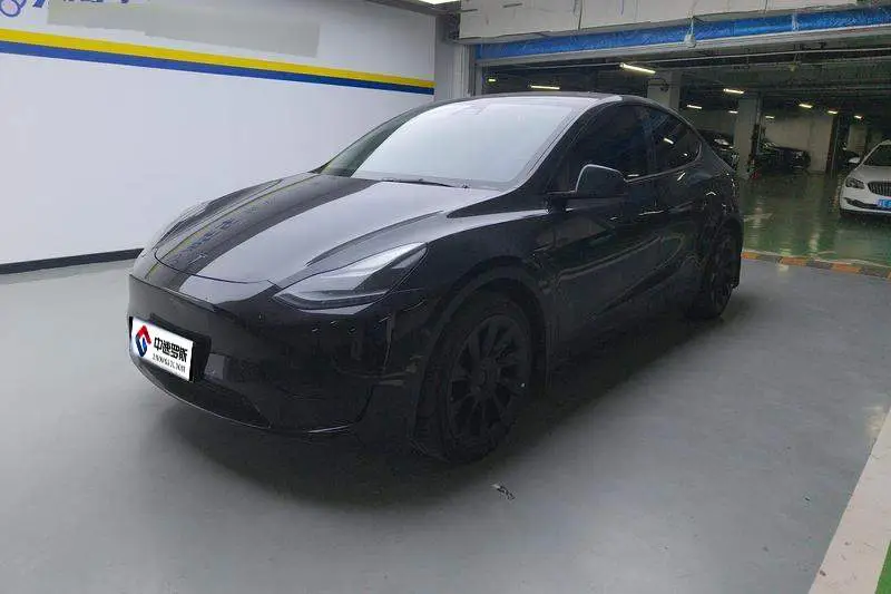 الطراز Y 2022 rear-wheel drive version