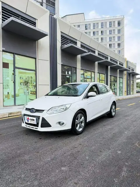 Fox 2012 Hatchback 1.6L Automatic Fashion Edition
