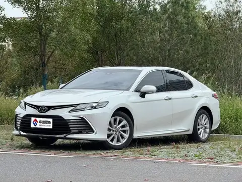Camry 2023 2.0G Deluxe Edition