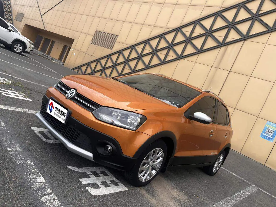 Polo 2016 1.6L Cross Polo Automatic