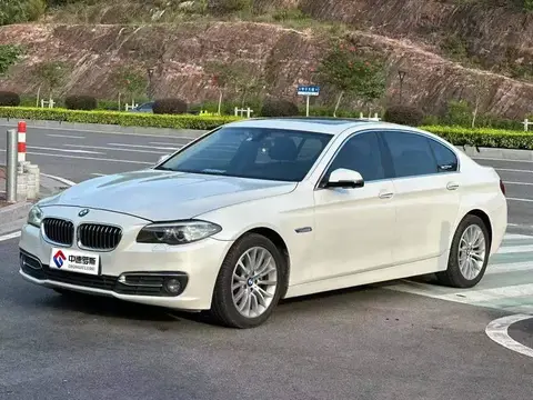 BMW 5 Series 2014 525Li Luxury Design Package
