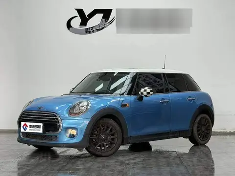 MINI 2015 1.5T COOPER Fun 5-door version