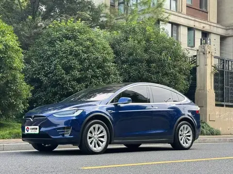 الطراز X 2020 Performance
