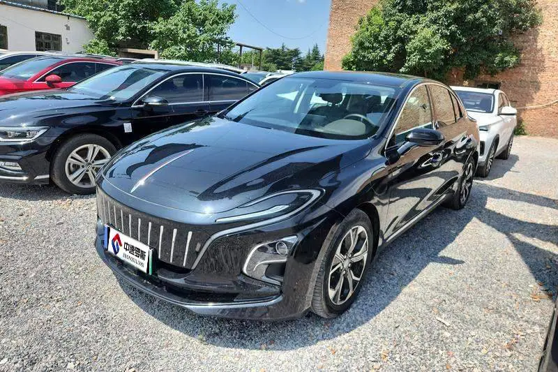 Hongqi E-QM5 2023 Basic Travel Edition