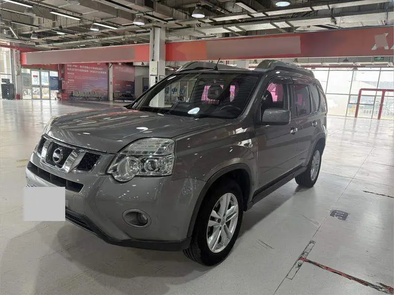X-Trail 2012 2.5L CVT Deluxe 4WD