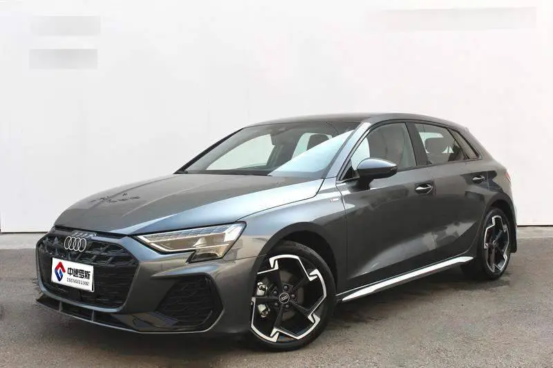 Audi A3 2026 Sportback 35TFSI Flying Spur Premium Edition