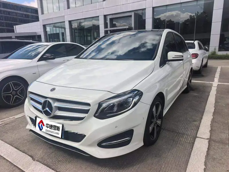 Mercedes-Benz B-Class 2019 B 200 Fashion