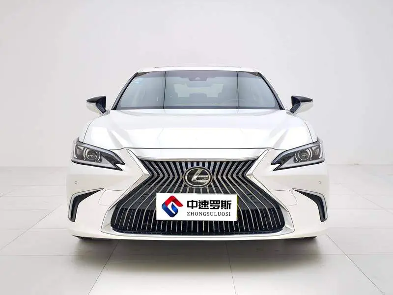 Lexus ES 2018 200 Excellence Edition National V