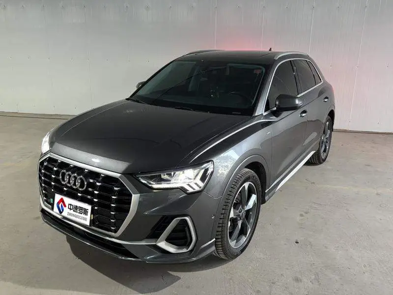 Audi Q3 2022 35 TFSI Stylish and Dynamic