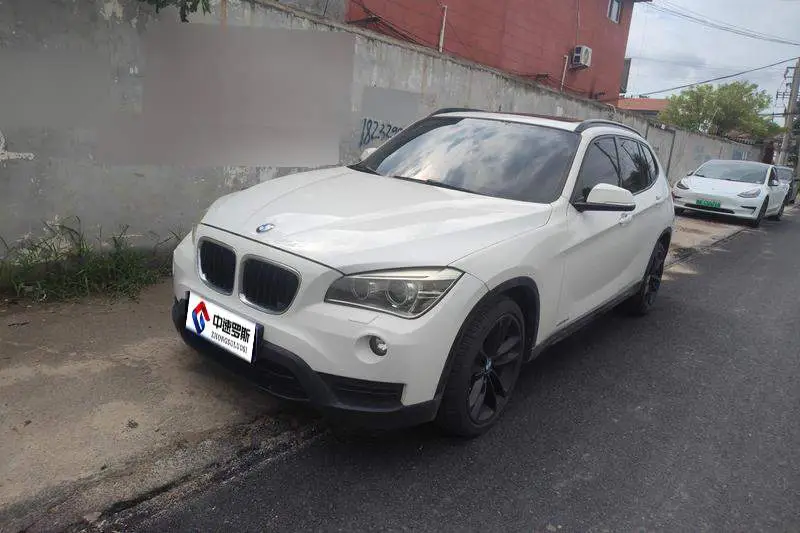 BMW X1 2013 sDrive18i Sports Design Package