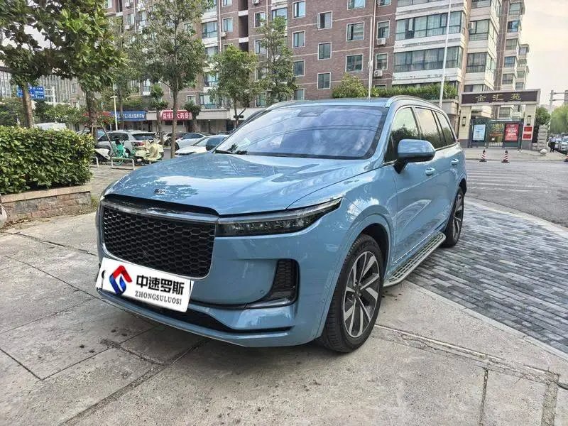 Ideal ONE 2021 Extended Range 6-seater Edition