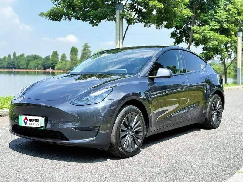 Model Y 2024 rear-wheel drive version