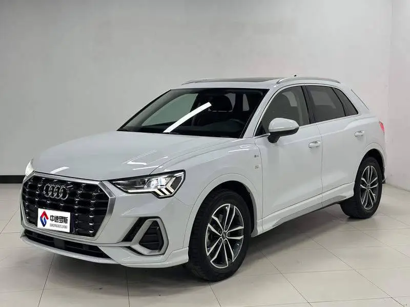 Audi Q3 2022 35 TFSI Stylish and Dynamic