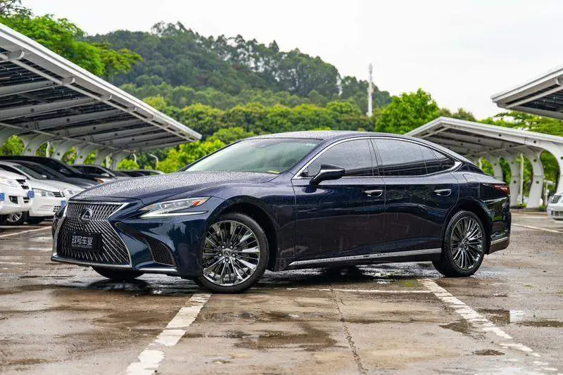Lexus LS 2020 500h Excellence Edition National VI