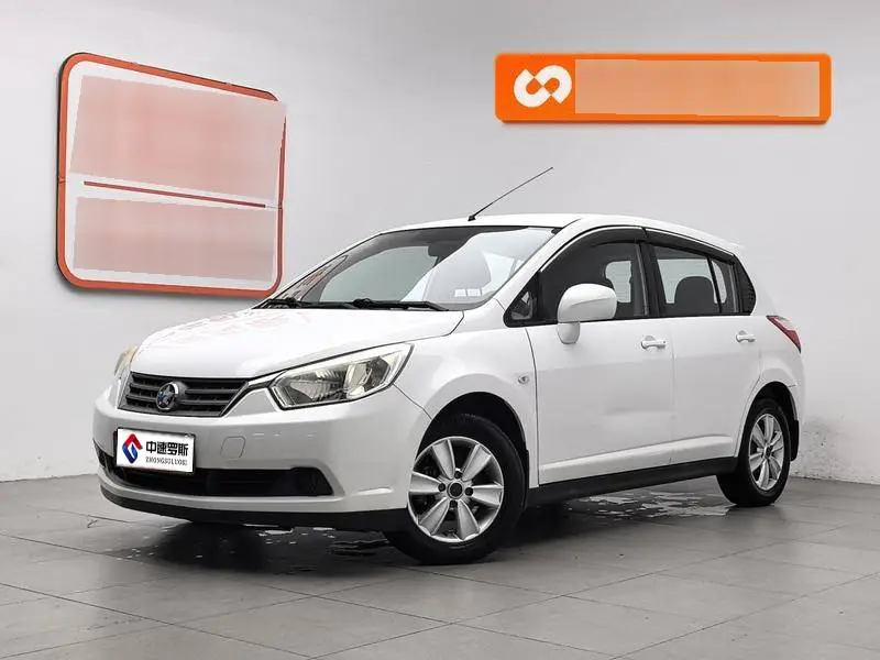 Venucia R50 2013 1.6L Manual Fashion Edition