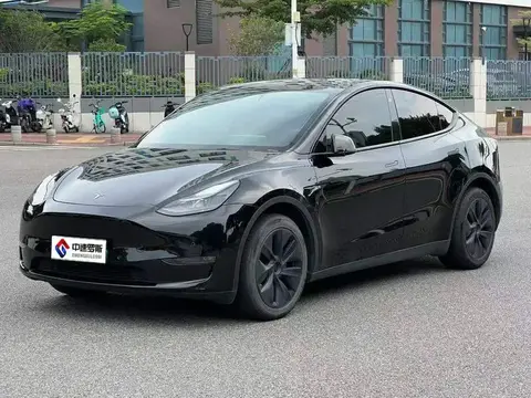 الطراز Y 2023 Long Range All-Wheel نظام الدفع