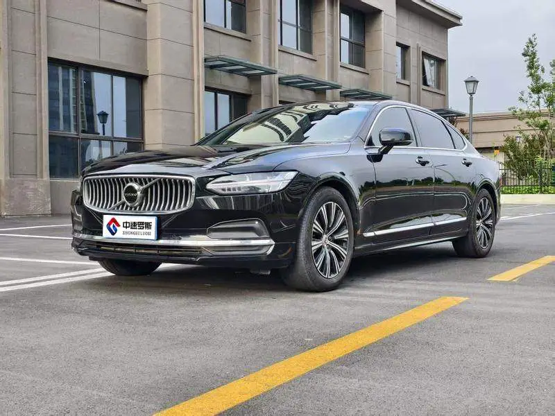 Volvo S90 2022 B5 Smart Luxury Edition