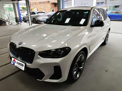 BMW iX3 2022 Pioneer