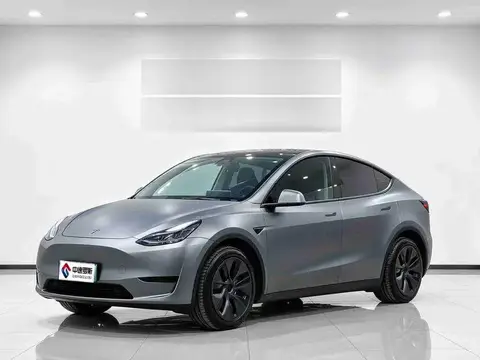 รุ่น Y 2024 rear-wheel drive version