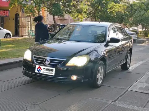 Bora 2008 1.6L Automatic Luxury Mẫu