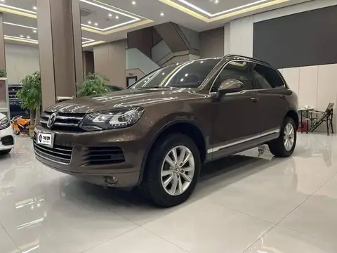 Touareg 2011 3.0TSI High-end รุ่น