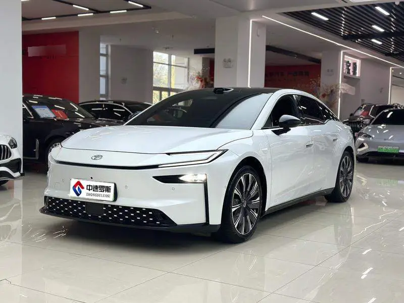  Platinum 7  2026 الطراز 700 Max LiDAR Edition