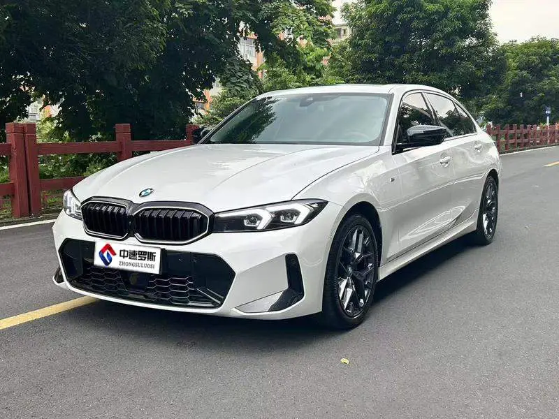 BMW 3 السلسلة 2025 330Li M Sport Night Edition