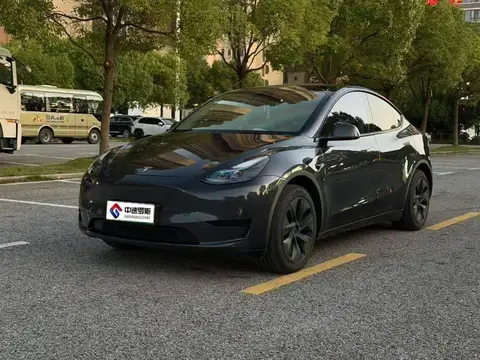 Model Y 2024 rear-wheel drive version