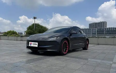 Модель 3 2023 rear-wheel drive version