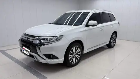 Outlander 2021 รุ่น 2.0L 2WD Enjoy Edition 5 Seaters