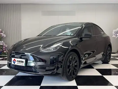 الطراز Y 2022 facelifted rear-wheel drive version