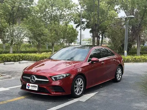 Mercedes-Benz A-Class 2019 A 200 L sports sedan