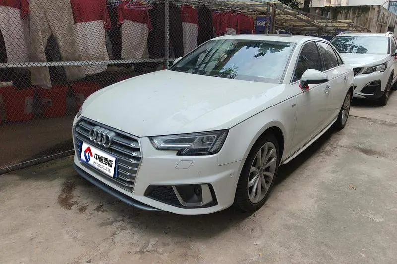 Audi A4L 2019 40 TFSI Fashion National VI