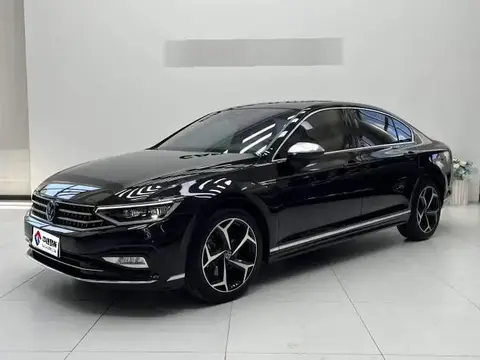 Magotan 2024 2 million units of 330TSI DSG luxury model