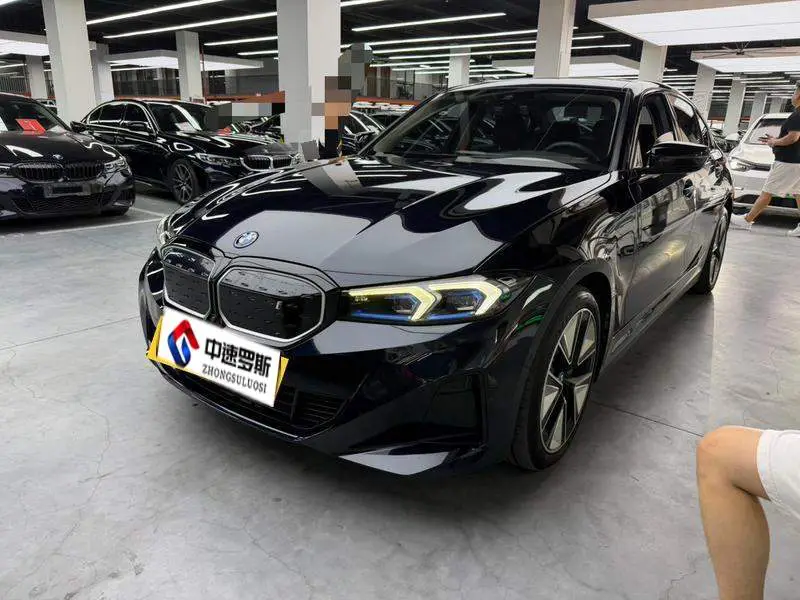 BMW i3 2023 eDrive 40 L Night Sport Package