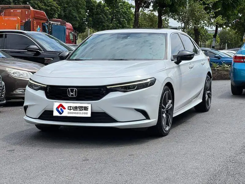 Stylish 2023 240TURBO CVT Premium Edition