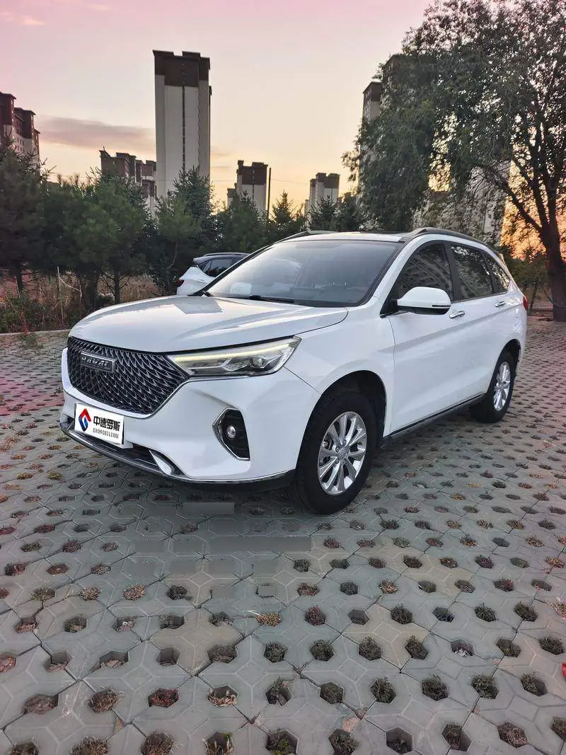 Haval M6 2023 PLUS 1.5T Manual Luxury Smart Connected Edition
