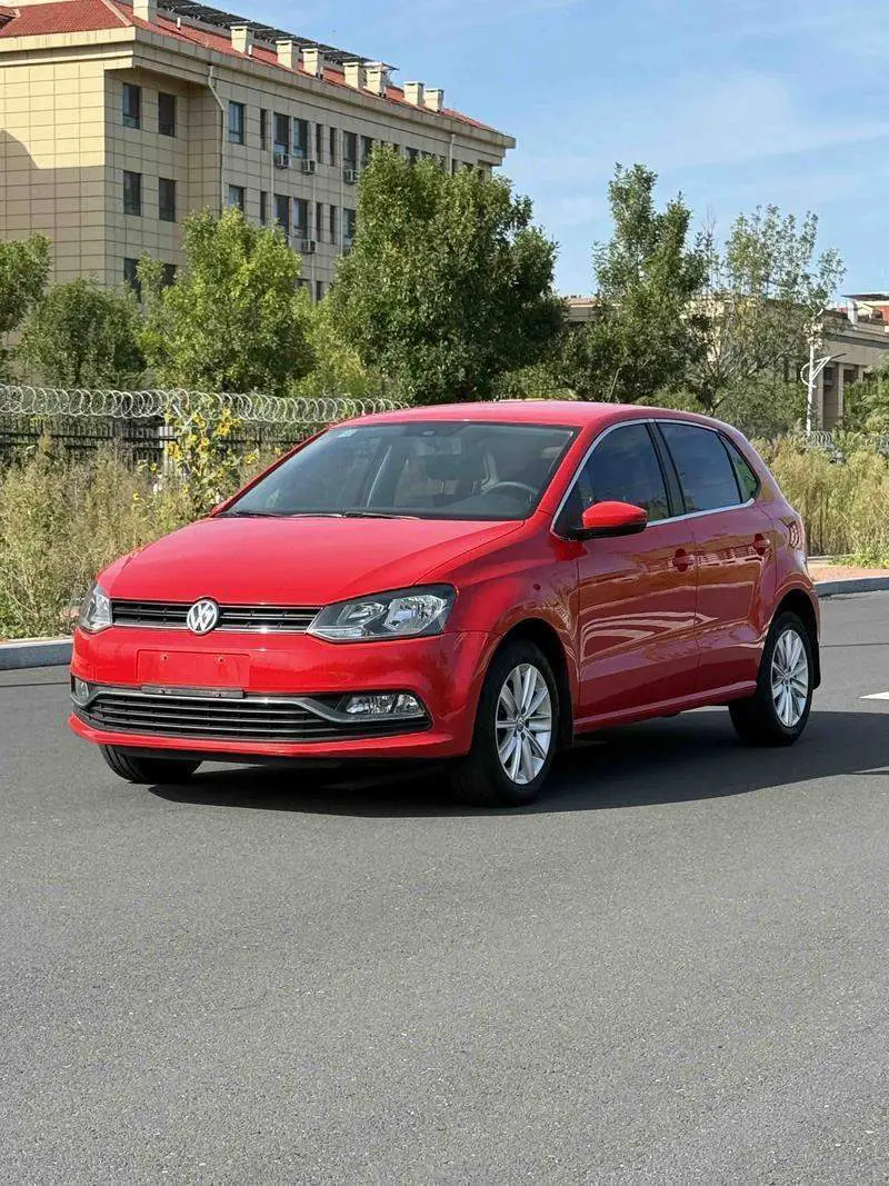 Polo 2014 1.6L Automatic Comfort Edition