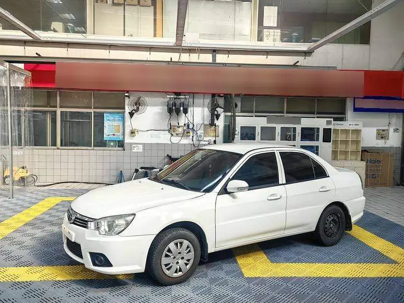 V3 Lingyue 2015 1.5L Manual Happiness Edition