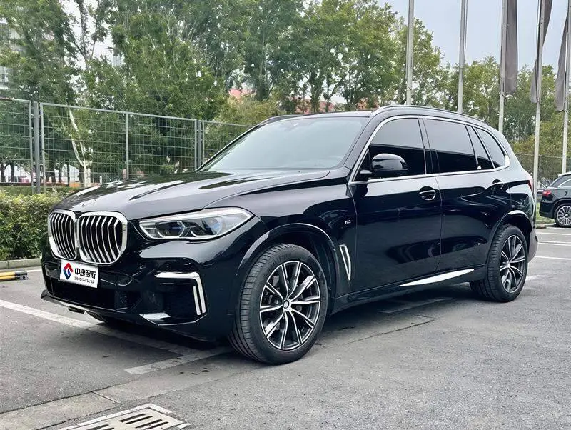 BMW X5 2023 xDrive 30Li M Sport Package