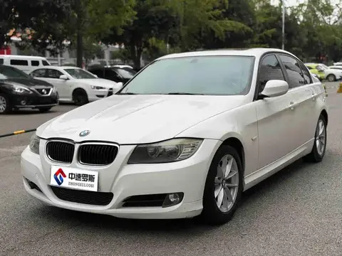 BMW 3 Series 2011 318i Leading Model