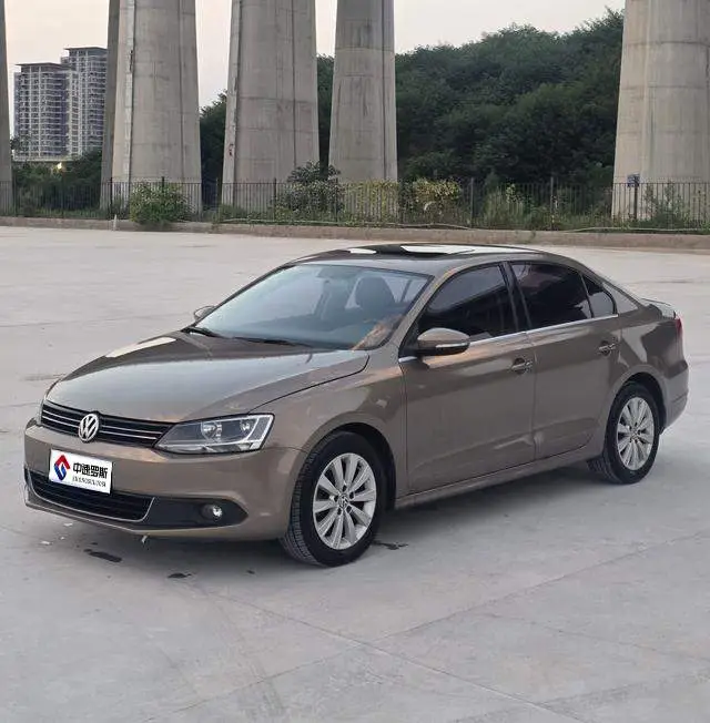 Sagitar 2014 facelift 1.6L automatic leading model
